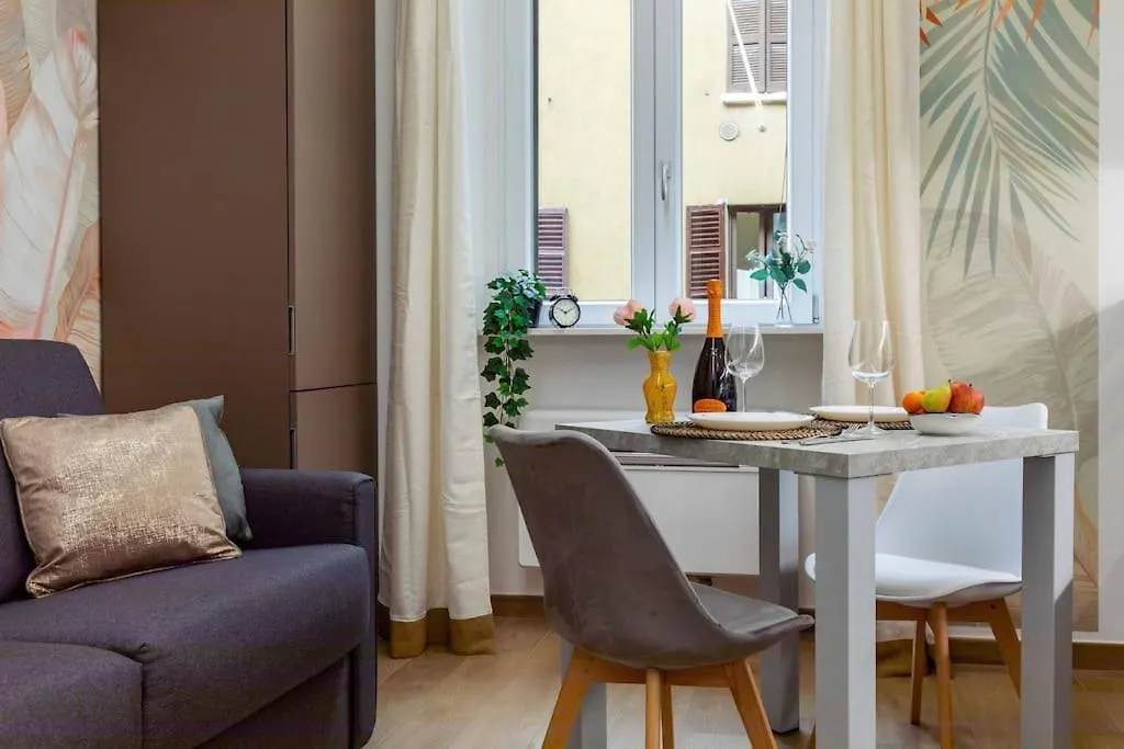 Apartment Exotic House In Central Of Milan